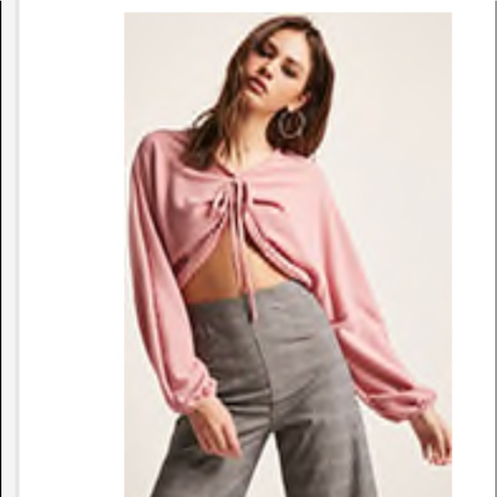 Super soft rouched front crop top never worn
